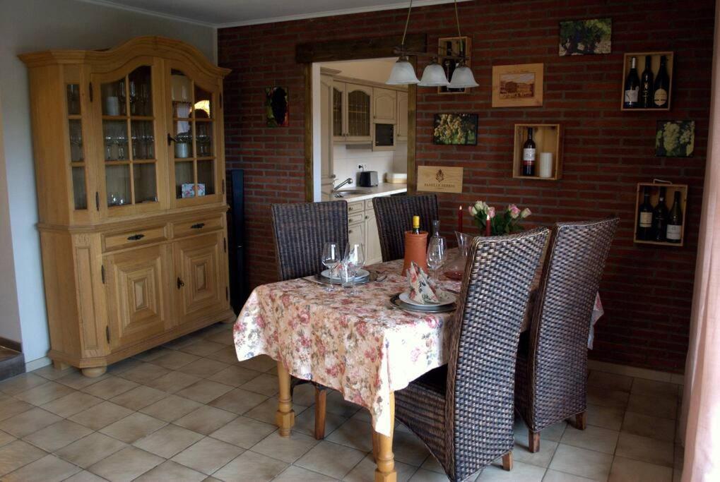 Casavitis Erholung Am Weinberg Apartment Lontzen Luaran gambar